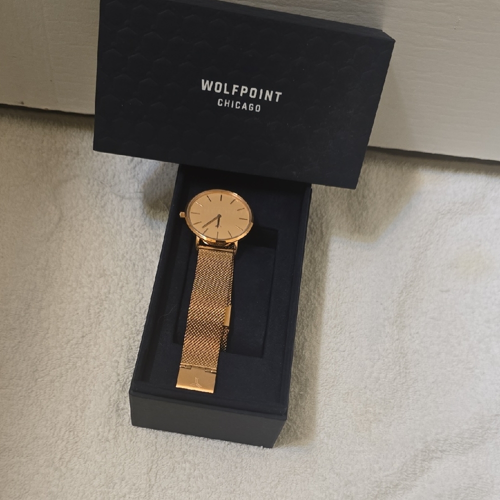 Wolfpoint Chicago Gold Watch